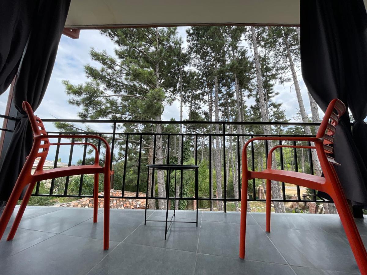 Hotel Უცხო-Utskho Telawi Exterior foto